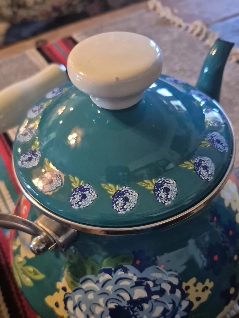The Pioneer Woman kitchenware Dazzling Dahlias.h.10